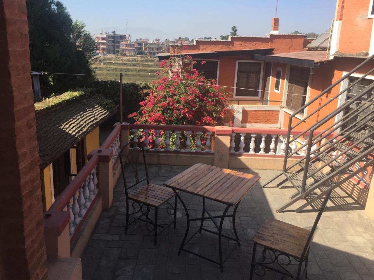 박타푸르 Krishna House B&B 외부 사진